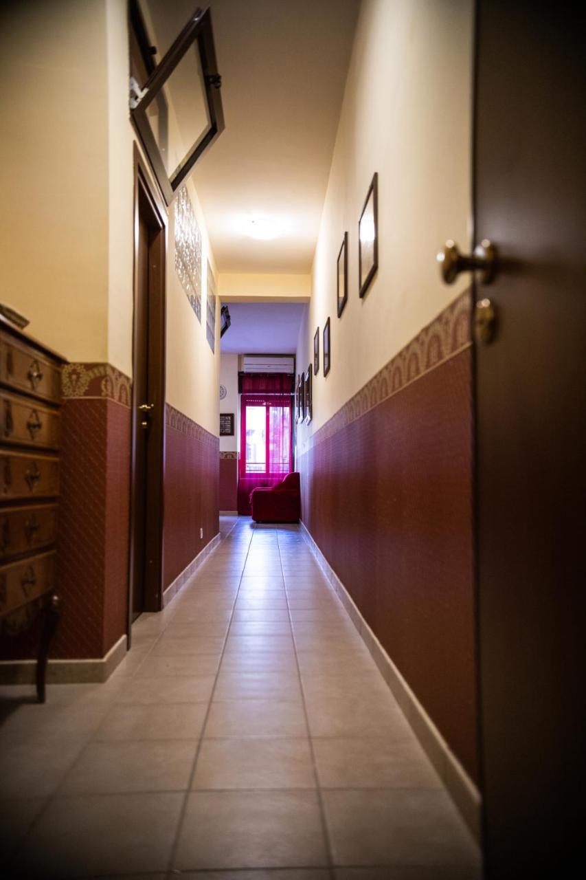 Casa Vacanza Dinastia Borbone - Centro Storico Неаполь Экстерьер фото